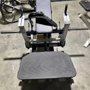 Nautilus Glute Drive