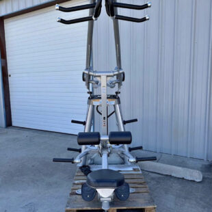 Hoist Roc-It ISO Lateral Plate Loaded Multi Grip Lat Pulldown